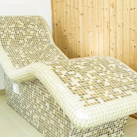Boutique The White Pine فندق